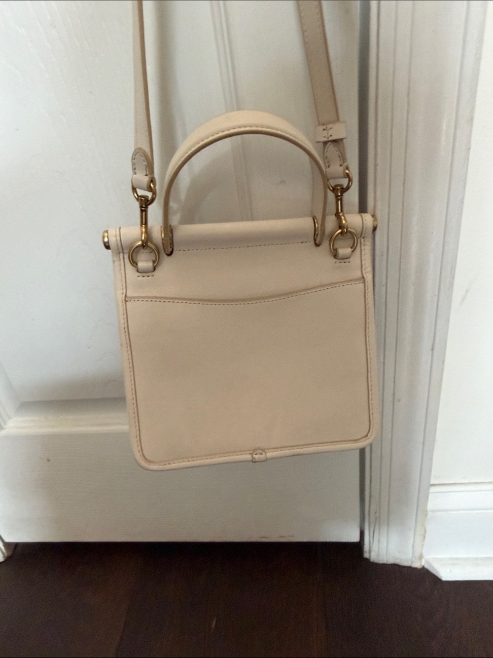 Women’s Coach Cream Leather Crossbody Bag - Classic Structured Satchel - Picture 4 of 6